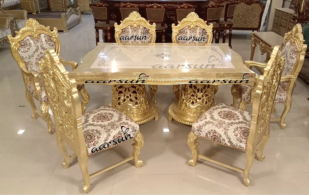गोल्ड लीफ लक्ज़री डाइनिंग सेट