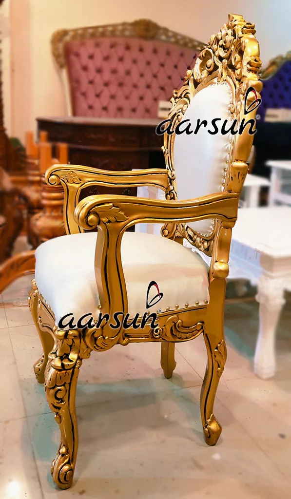 Splendidly Carved 10 Seater Dining Set view 4