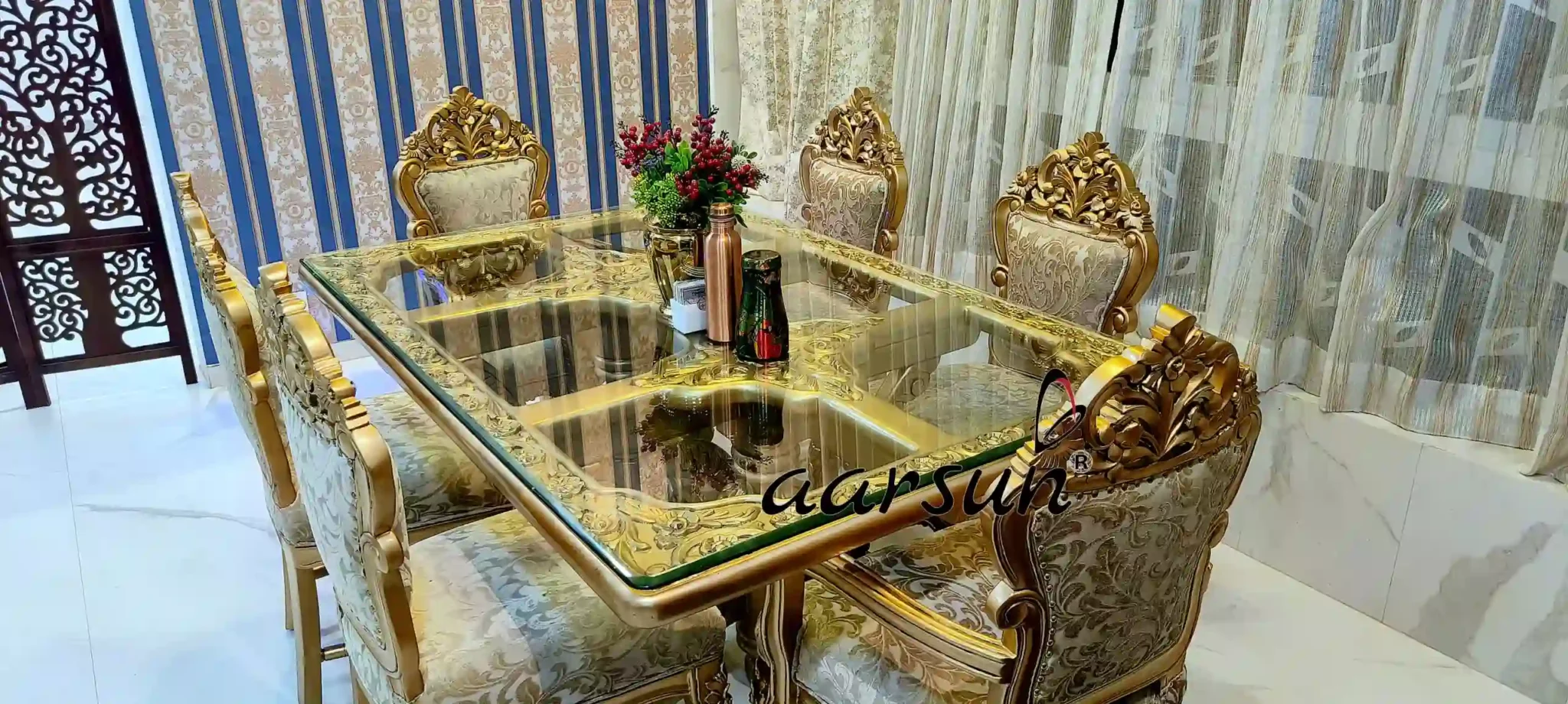 Classic Royal Dining Room Furniture Set view 4