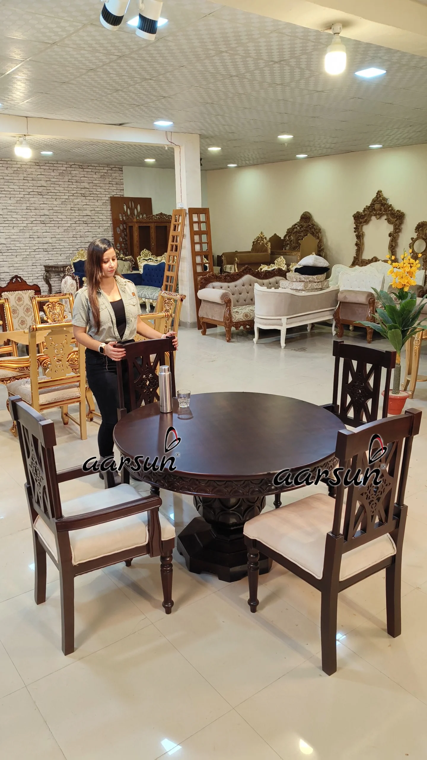 Round Dining Set