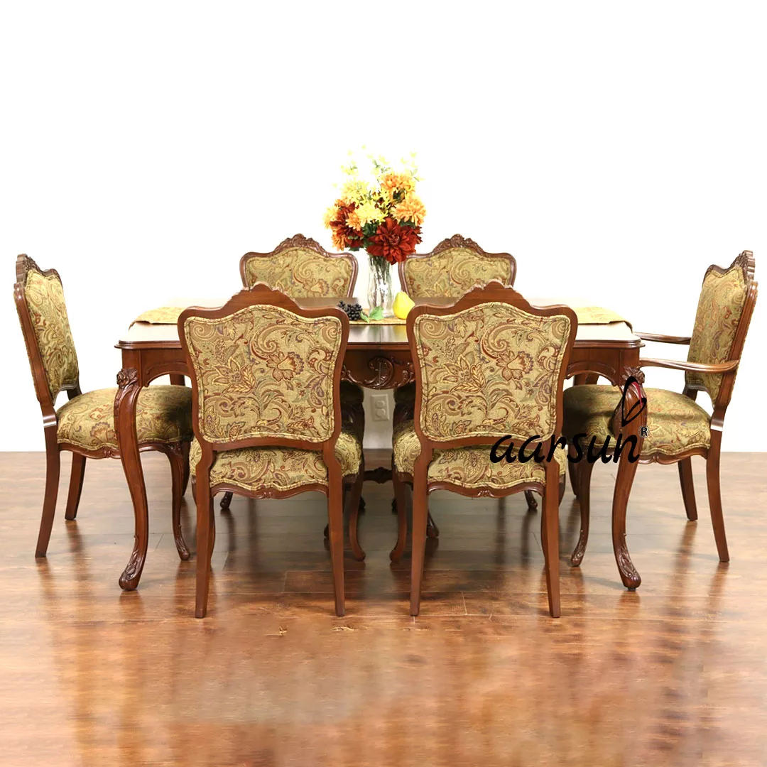 Wooden Traditional Style Dining Set